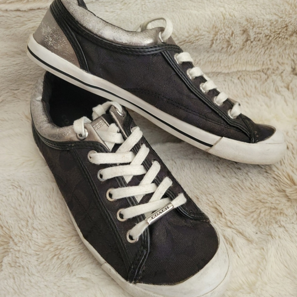Coach Francesca Signature Logo Black and Silver Sneakers Sz-7.5